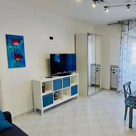 Arena Mecenate House 아파트 밀라노